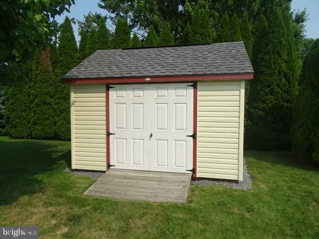 170 LANTERN LANE, Chambersburg, PA 17201