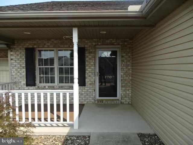 170 LANTERN LANE, Chambersburg, PA 17201