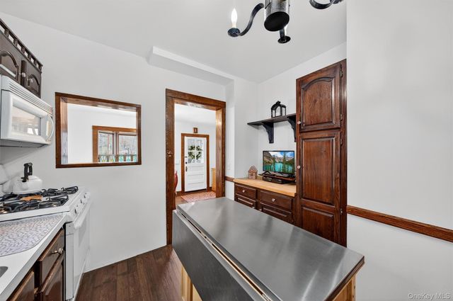 23 Stone Ridge Road, Tuxedo Park, NY 10987