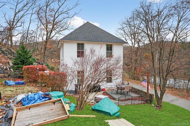 23 Stone Ridge Road, Tuxedo Park, NY 10987