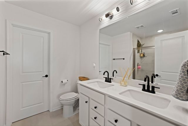 213 Oasis Dr, La Vergne, TN 37086