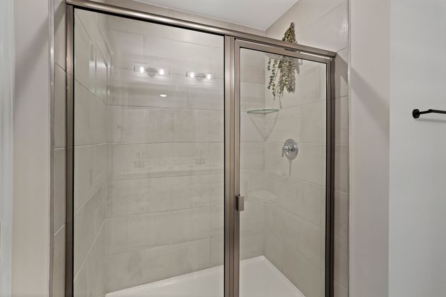 213 Oasis Dr, La Vergne, TN 37086