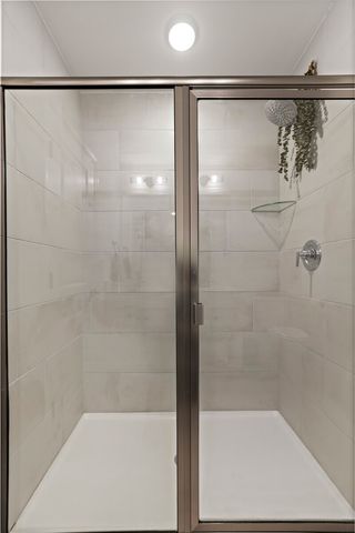 213 Oasis Dr, La Vergne, TN 37086