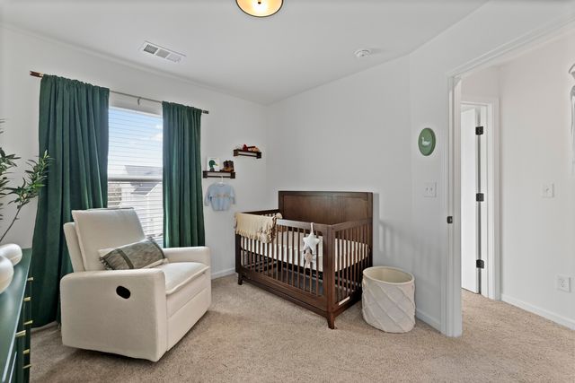 213 Oasis Dr, La Vergne, TN 37086