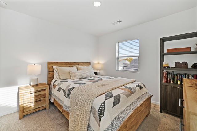 213 Oasis Dr, La Vergne, TN 37086