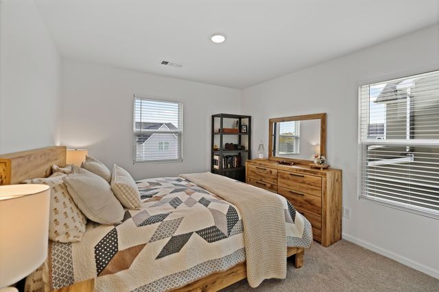 213 Oasis Dr, La Vergne, TN 37086