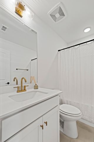 213 Oasis Dr, La Vergne, TN 37086