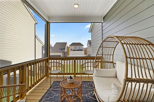 213 Oasis Dr, La Vergne, TN 37086