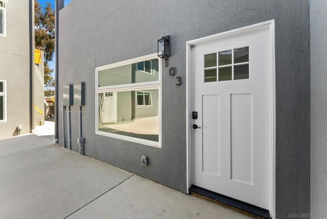 4864 Fond Du Lac Ct, San Diego, CA 92117