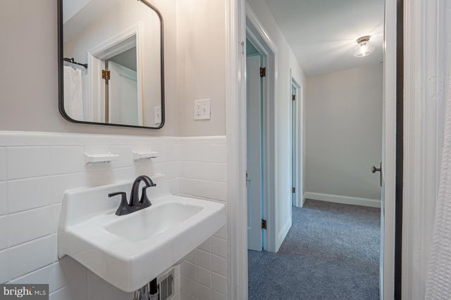 330 GRAMERCY DR, Clifton Heights, PA 19018
