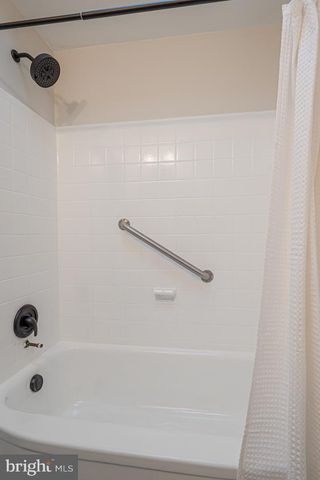 330 GRAMERCY DR, Clifton Heights, PA 19018