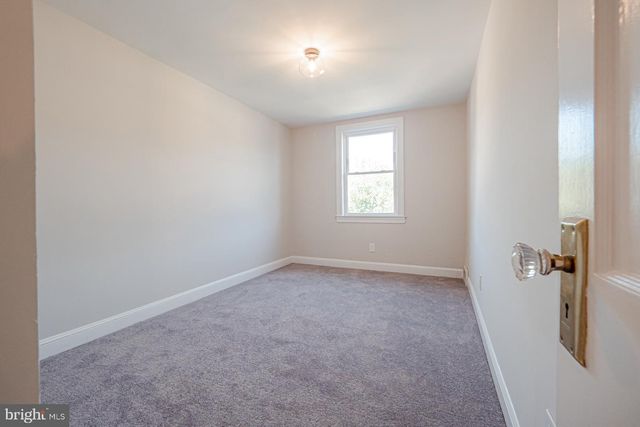 330 GRAMERCY DR, Clifton Heights, PA 19018