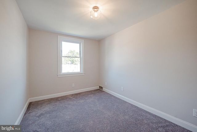 330 GRAMERCY DR, Clifton Heights, PA 19018