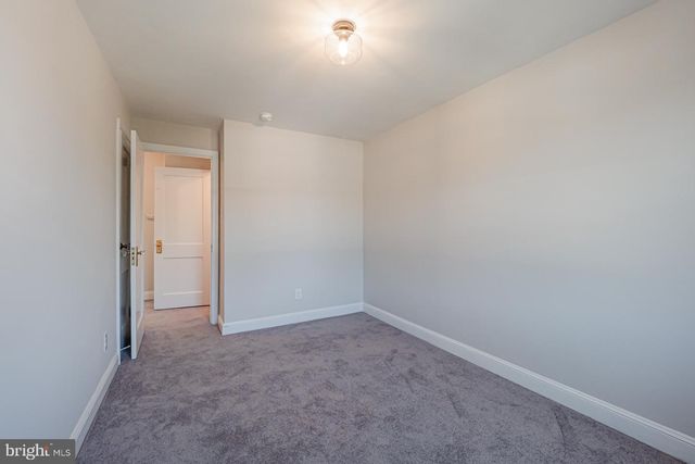 330 GRAMERCY DR, Clifton Heights, PA 19018