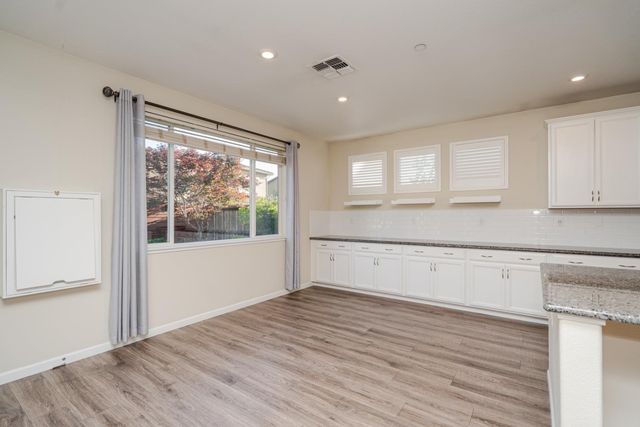 3965 Deergrass Cir, Rocklin, CA 95677