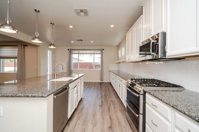 3965 Deergrass Cir, Rocklin, CA 95677