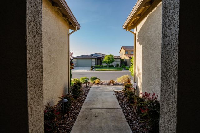 3965 Deergrass Cir, Rocklin, CA 95677