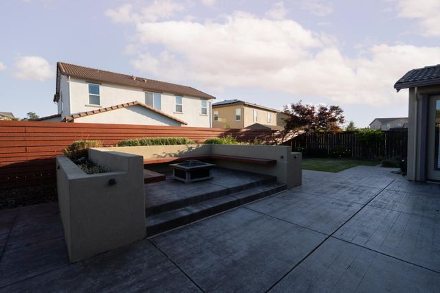 3965 Deergrass Cir, Rocklin, CA 95677
