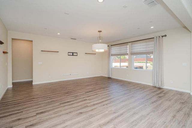 3965 Deergrass Cir, Rocklin, CA 95677