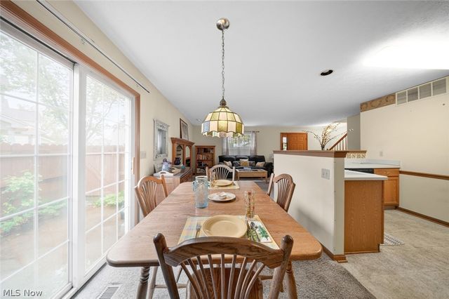 23174 Grist Mill Court, Olmsted Falls, OH 44138