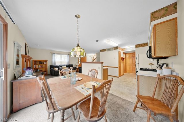 23174 Grist Mill Court, Olmsted Falls, OH 44138