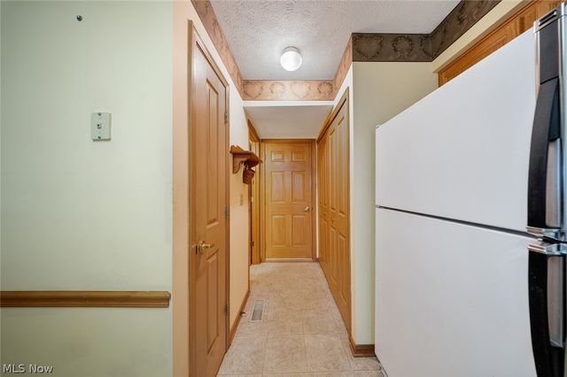 23174 Grist Mill Court, Olmsted Falls, OH 44138