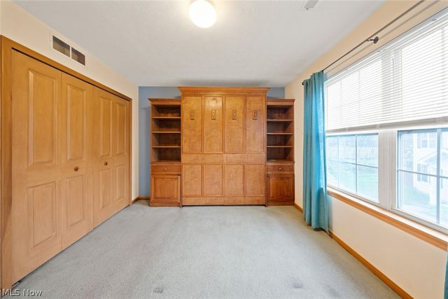 23174 Grist Mill Court, Olmsted Falls, OH 44138