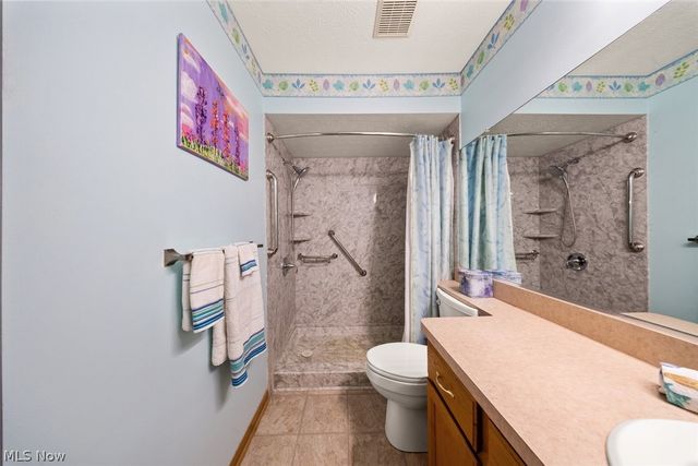 23174 Grist Mill Court, Olmsted Falls, OH 44138