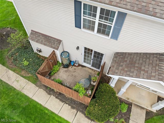 23174 Grist Mill Court, Olmsted Falls, OH 44138