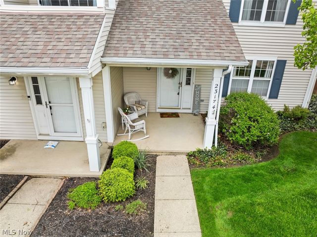 23174 Grist Mill Court, Olmsted Falls, OH 44138