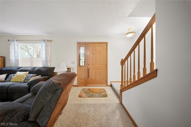23174 Grist Mill Court, Olmsted Falls, OH 44138