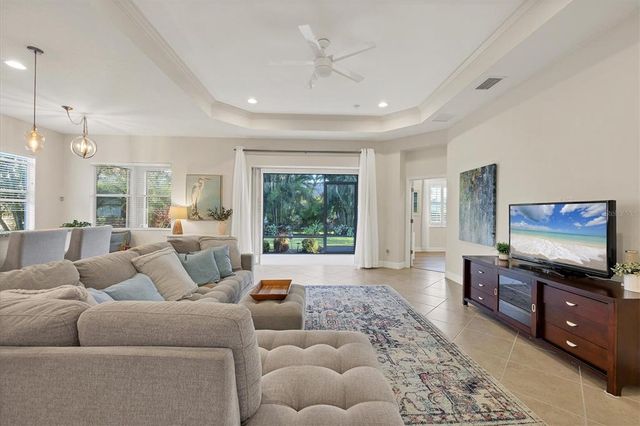 4623 CLAREMONT PARK DRIVE, Lakewood Ranch, FL 34211