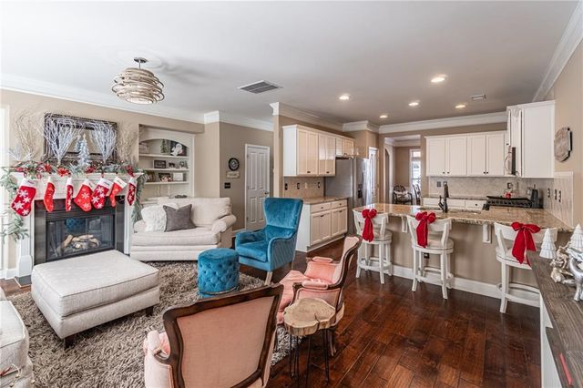 302 Barbados Lane, Suwanee, GA 30024