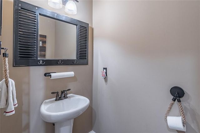 302 Barbados Lane, Suwanee, GA 30024