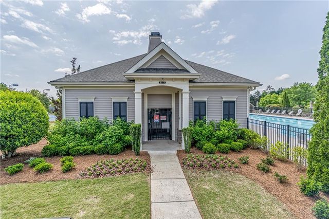 302 Barbados Lane, Suwanee, GA 30024