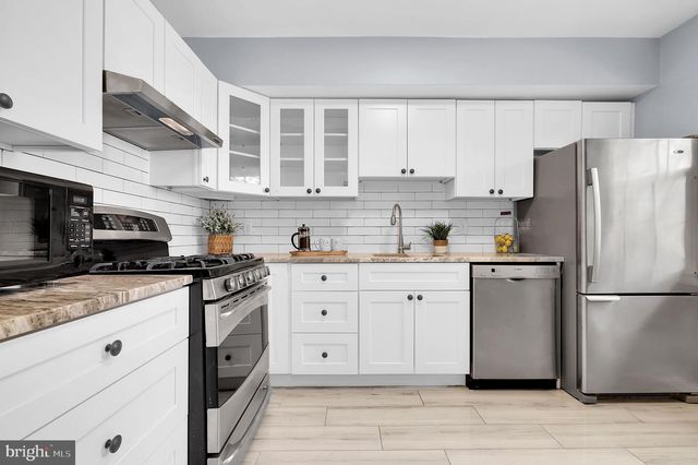 724 QUINCE ORCHARD BLVD #202, Gaithersburg, MD 20878