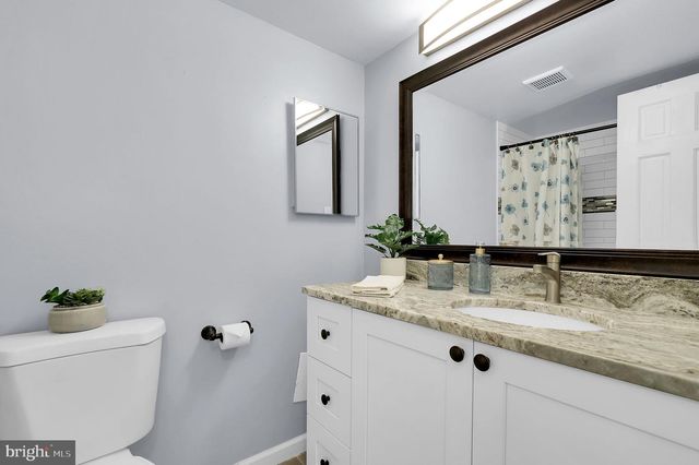 724 QUINCE ORCHARD BLVD #202, Gaithersburg, MD 20878