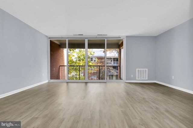 724 QUINCE ORCHARD BLVD #202, Gaithersburg, MD 20878