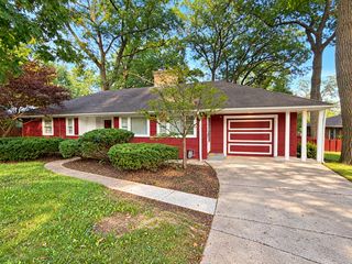 2811 FOREST Lane, Waukegan, IL 60087