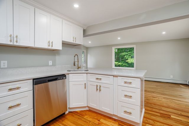 22 Albert Dr, Templeton, MA 01468