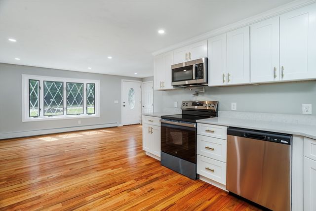 22 Albert Dr, Templeton, MA 01468