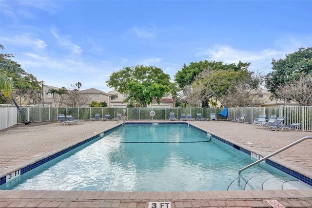 9814 NW 1st Manor, Coral Springs, FL 33071