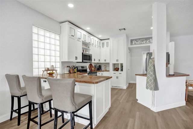 9814 NW 1st Manor, Coral Springs, FL 33071