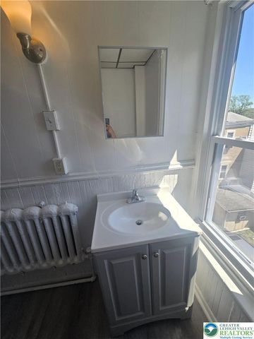 450 West Maple Street 3, Allentown City, PA 18102