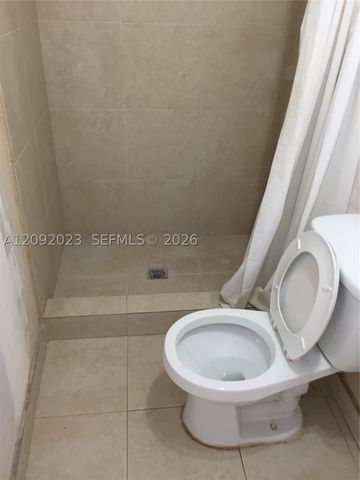 817 SW 8th St, Miami, FL 33130