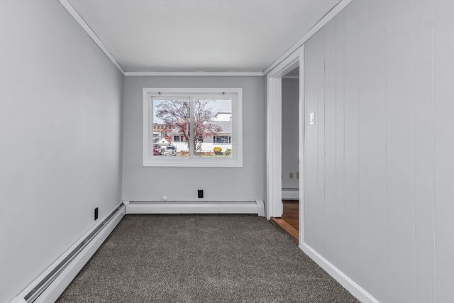 16 Market St, Lawrence, MA 01843