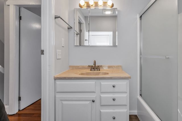 16 Market St, Lawrence, MA 01843