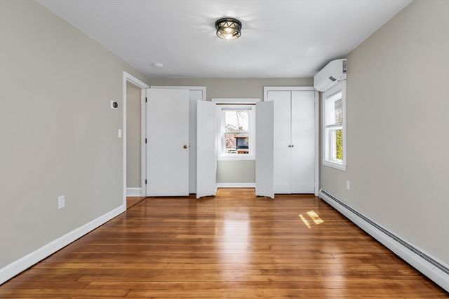 16 Market St, Lawrence, MA 01843