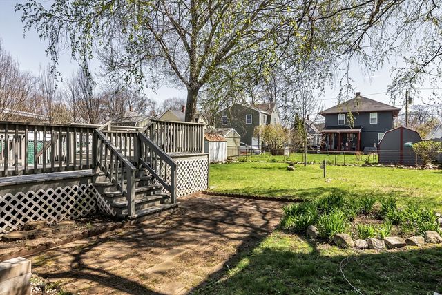 16 Market St, Lawrence, MA 01843