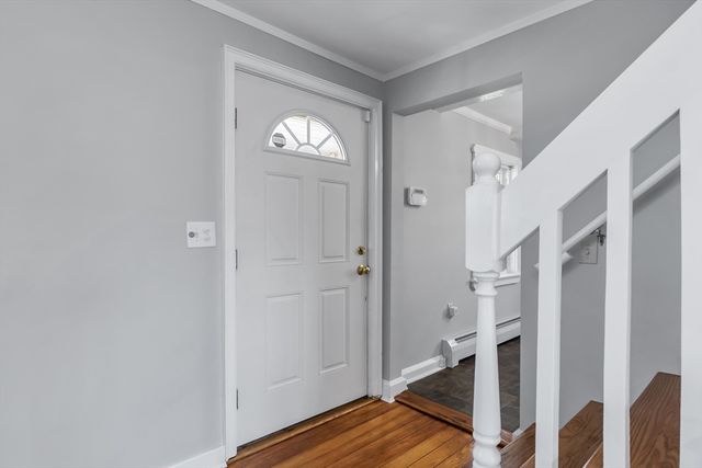 16 Market St, Lawrence, MA 01843